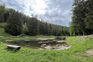 Le lac de Vernamiège sur la commune de Mont-Noble